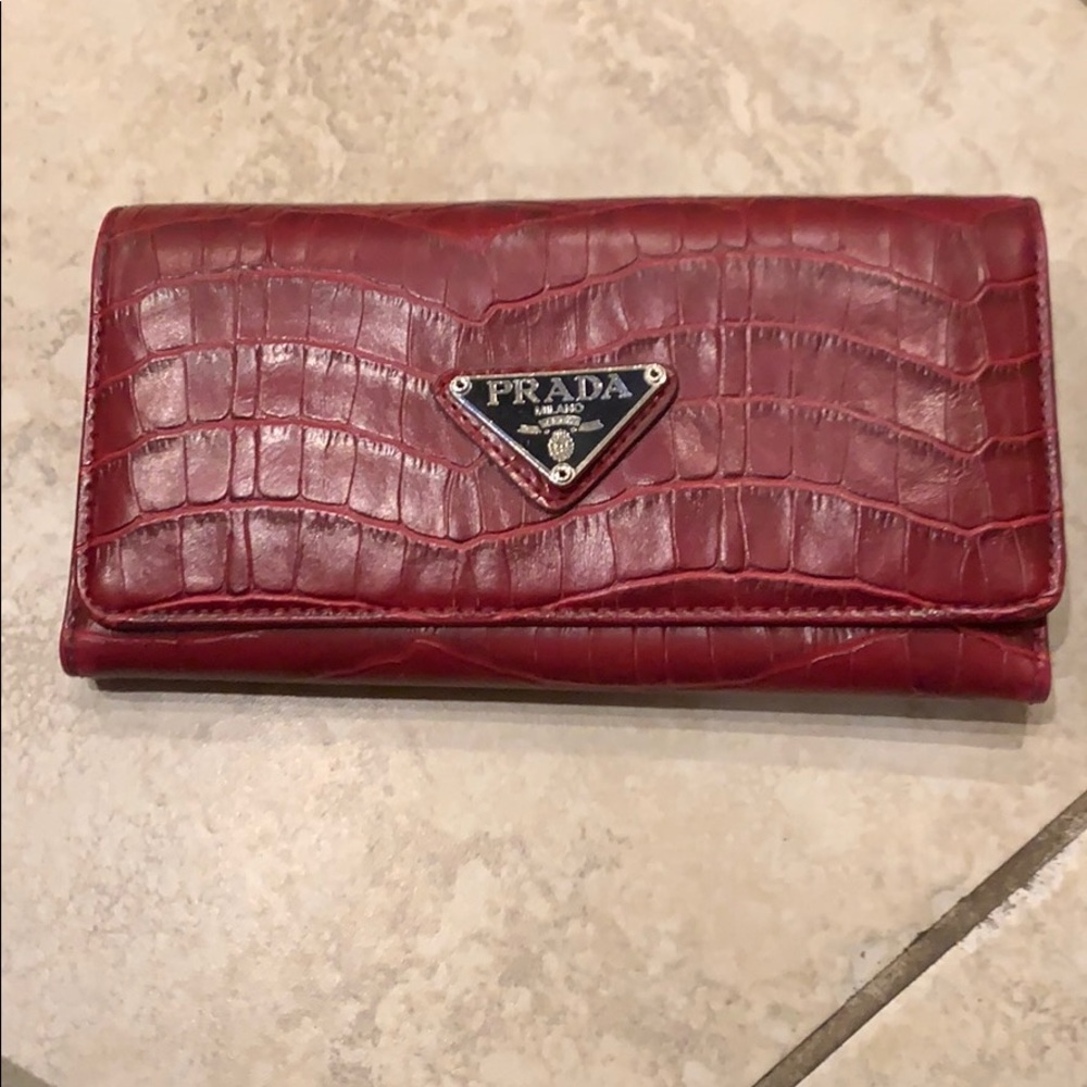 Vintage Prada Red leather alligator wallet